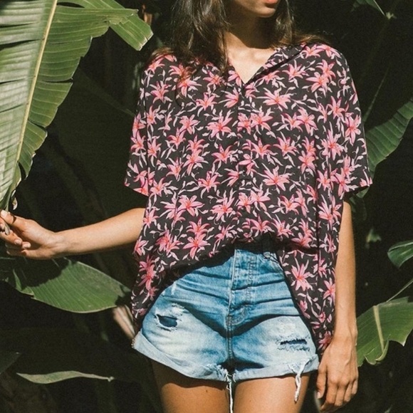 acacia swimwear Dresses & Skirts - ACACIA Swimwear Mombasa Oversized Button Up Shirt Dress in Madonna Small